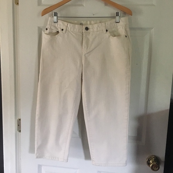 Liz Claiborne Pants - Liz Claiborne Off-White Cropped Pants